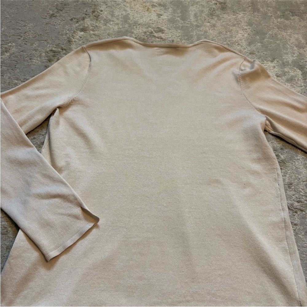 CYC Neutral Minimalist Cream Fine Knit Long Sleeve V Neck Sweater Size Medium - Picture 10 of 13